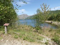 IMGP0038 You can see dead trees on the bottom of the lake