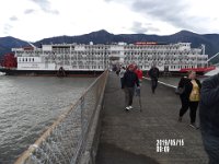 IMGP0071 American Express docked at Multnomah Falls